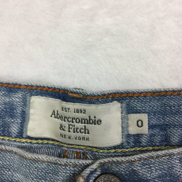 Abercrombie & Fitch Shortie Shorts Flap Pockets - Picture 3 of 7